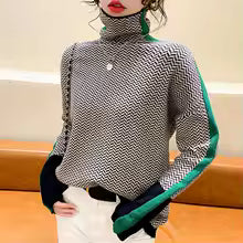 VIKTORIA - KNITTED TURTLENECK SWEATER