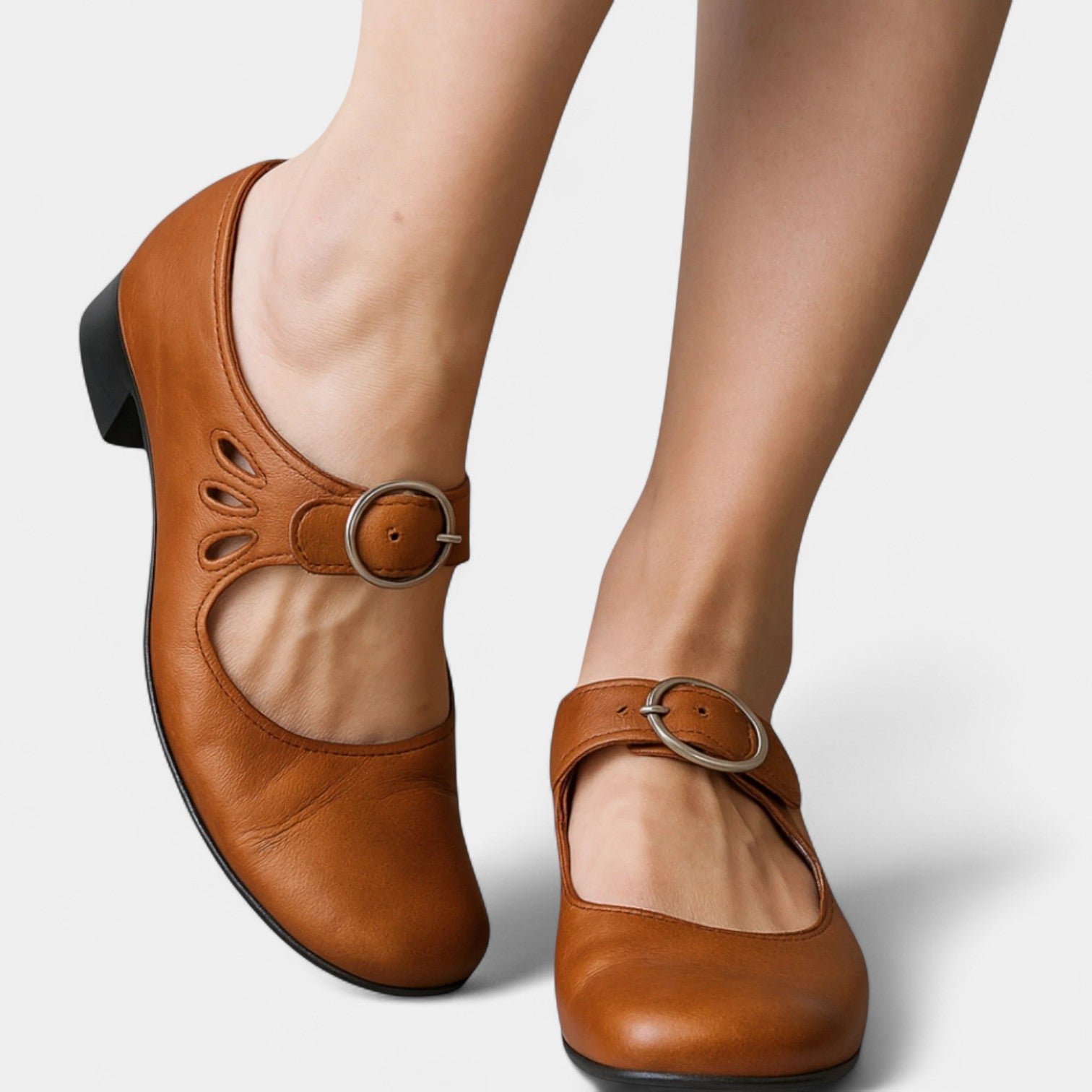 KARIS LEATHER COURT SHOES