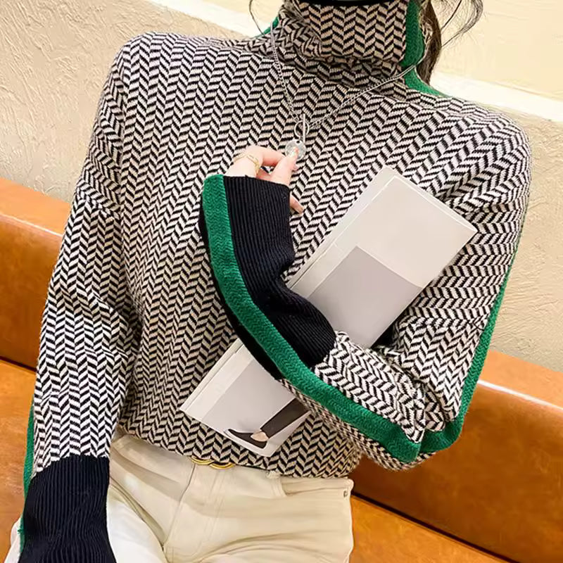 VIKTORIA - KNITTED TURTLENECK SWEATER